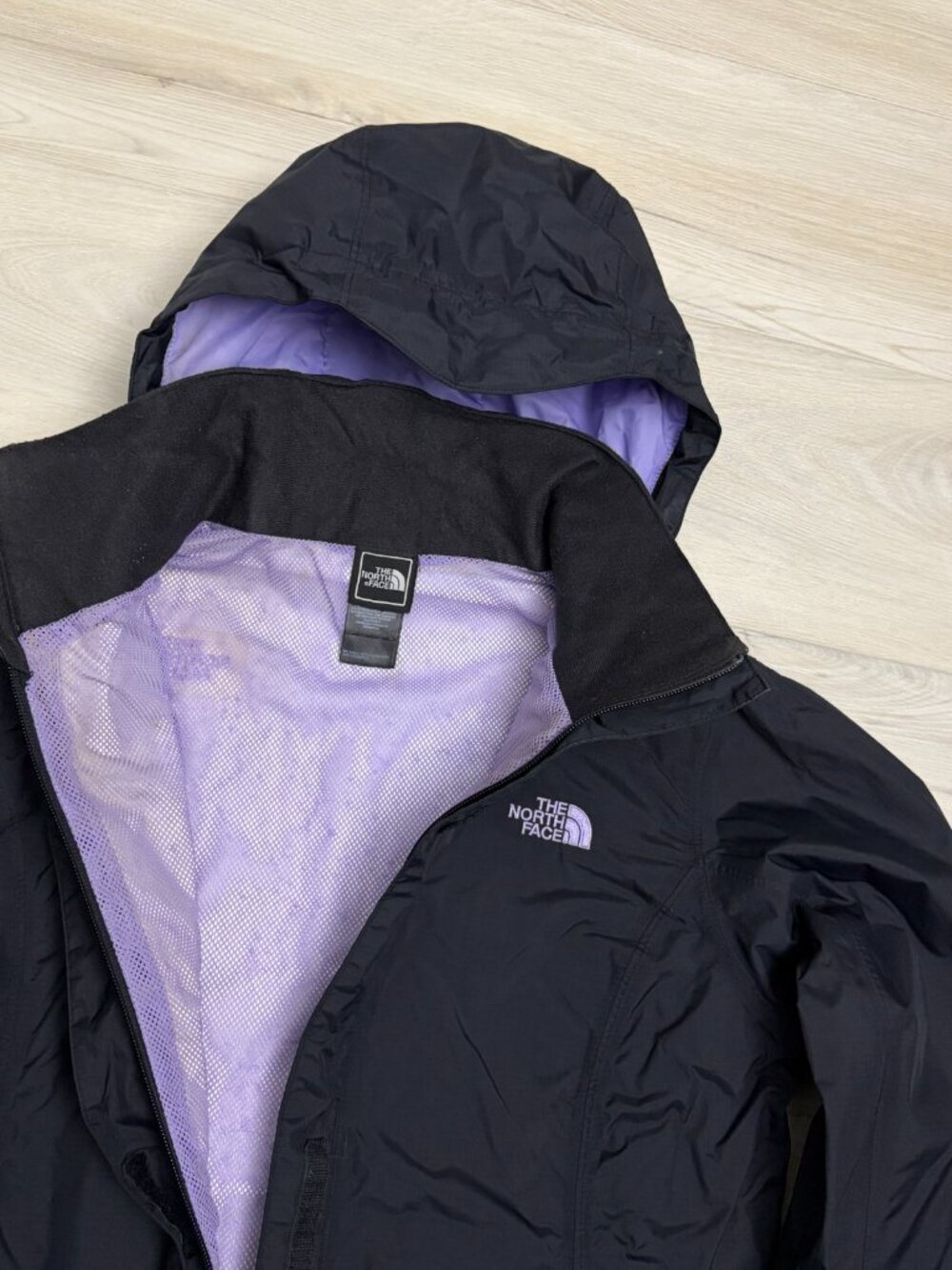 THE NORTH FACE HYVENT Waterproof Light Windbreaker Jacket Womens Medium - Picture 5 of 8